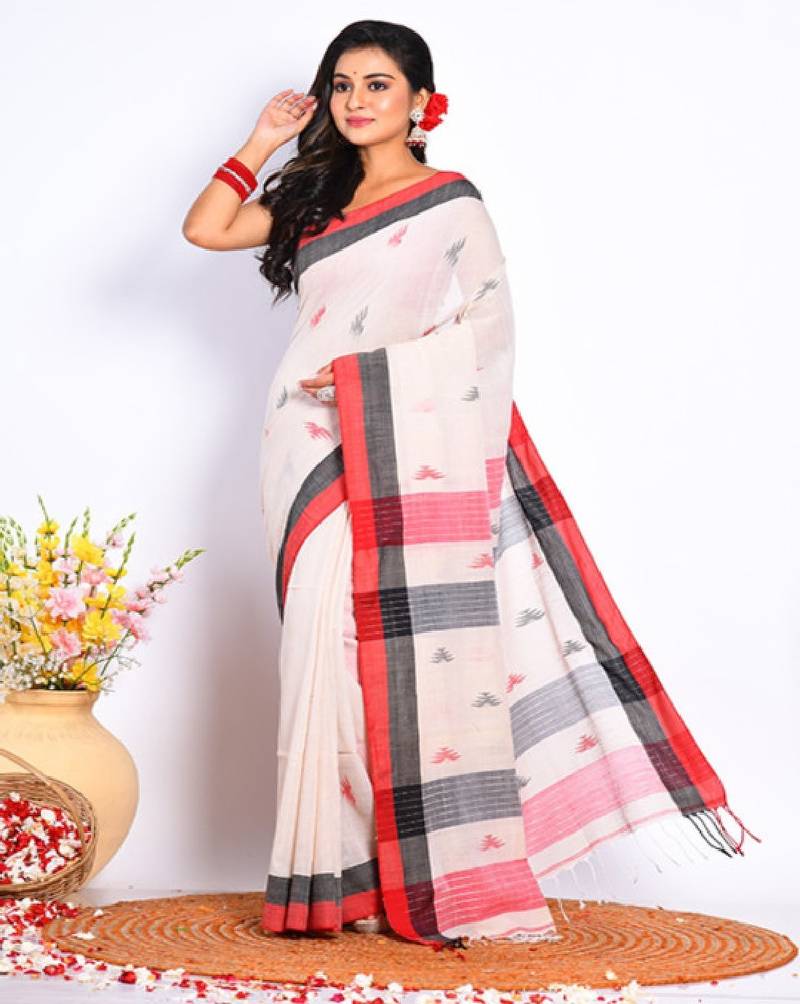 Ethnic motifs woven design saree