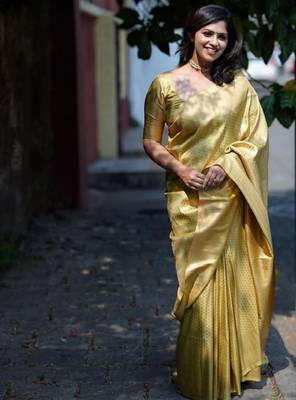 Ethnic motif woven design kanjeevaram zari saree 1