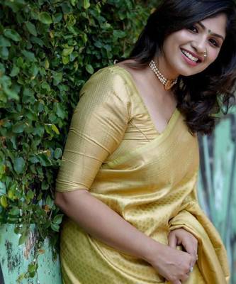 Ethnic motif woven design kanjeevaram zari saree 4