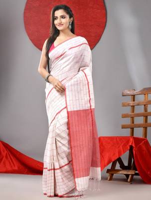 Checked tasseled pure cotton saree 1