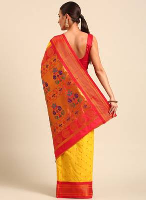 Ethnic motifs zari paithani saree 3