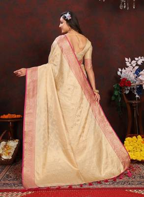 Ethnic motifs woven design zari kanjeevaram saree 3
