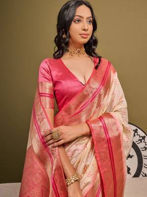 Floral zari banarasi saree 3