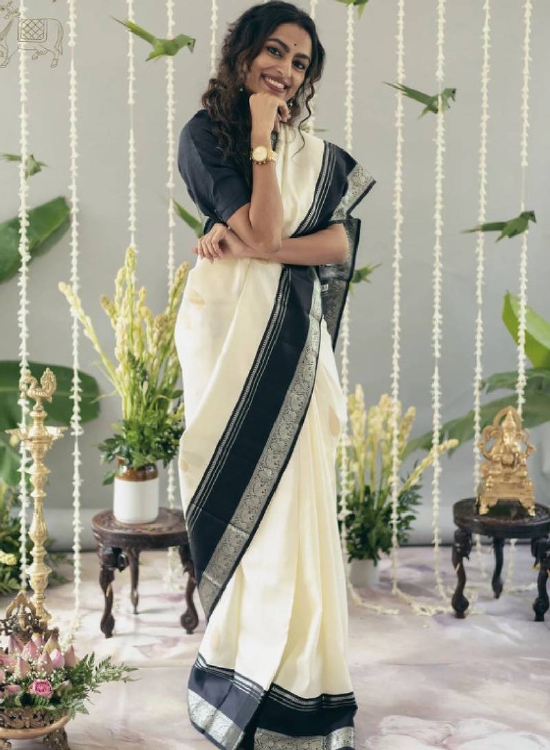 Woven design zari kanjeevaram saree