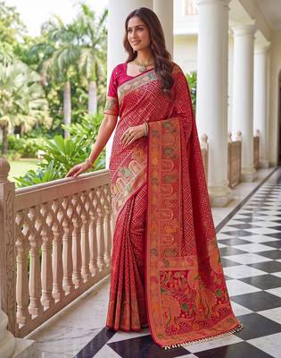 Magenta pink banarasi style paithani pure nylon satin  saree with heavy gold zari border 3