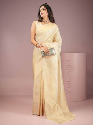 Woven design zari kasavu saree 3