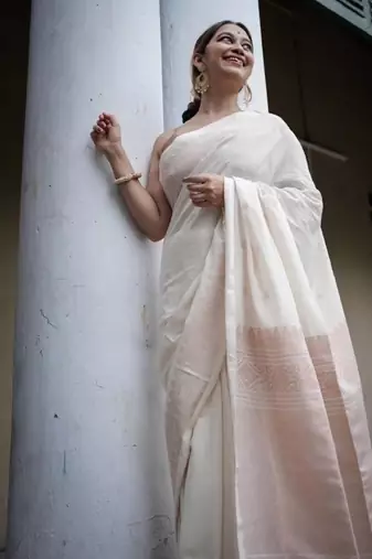 white woven zari silk blend kanjeevaram saree