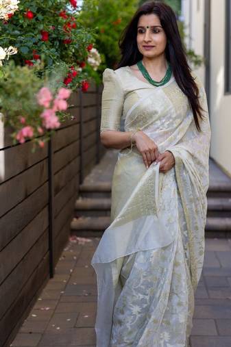 white floral woven zari silk kanjeevaram saree