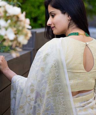 Woven design floral zari kanjeevaram saree 2