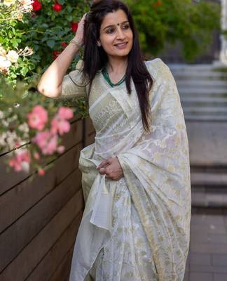 Woven design floral zari kanjeevaram saree 4