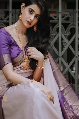 cream woven design silk blend kanjeevaram saree