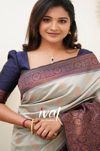 cream ethnic motifs zari woven silk blend kanjeevaram saree