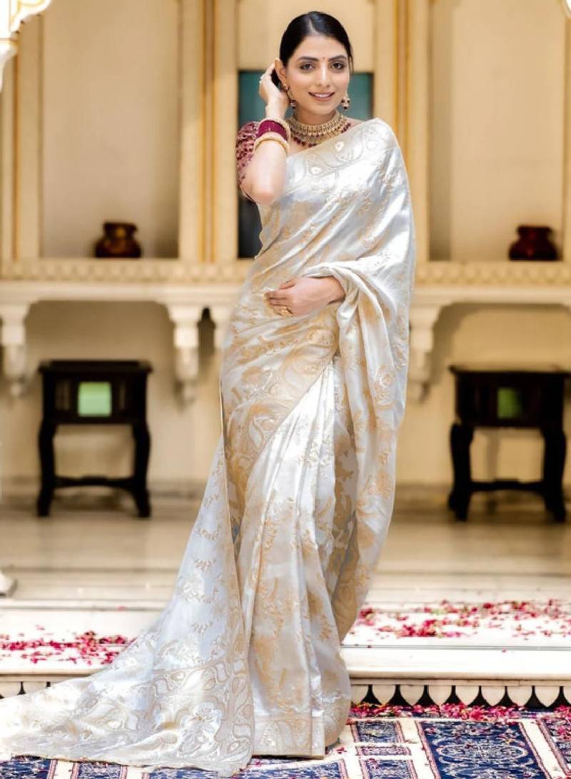 Ethnic motifs zari kanjeevaram saree