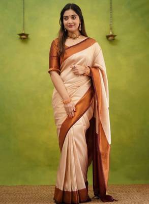 Women zari kanjeevaram saree with blouse piece 1