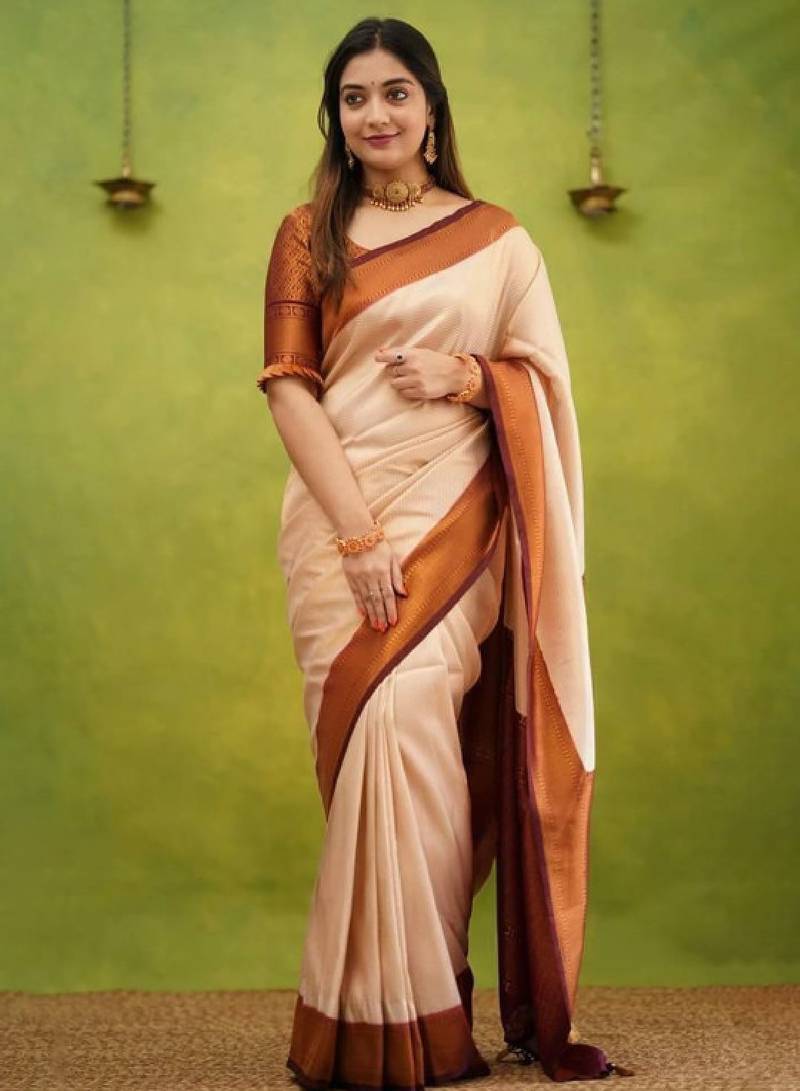 Women zari kanjeevaram saree with blouse piece