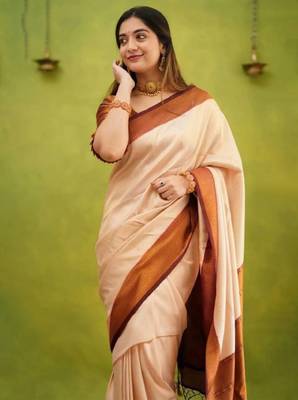 Women zari kanjeevaram saree with blouse piece 3