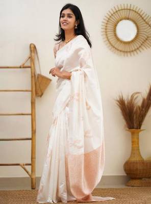 Ethnic motifs woven design zari kanjeevaram saree 3