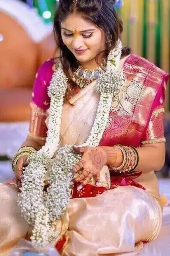 white woven zari silk kanjeevaram saree