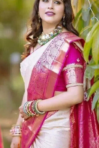 white woven zari silk kanjeevaram saree