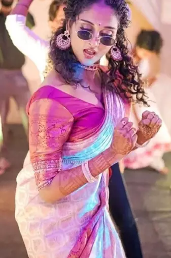Woven design kanjeevaram saree