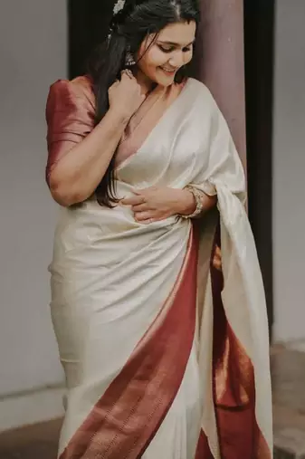 Woven design zari kanjeevaram saree