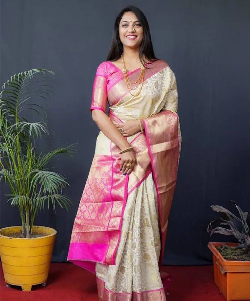 Woven design zari kanjeevaram saree