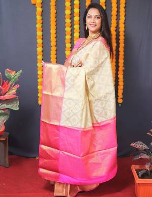 Ethnic motifs woven design zari kanjeevaram saree 3