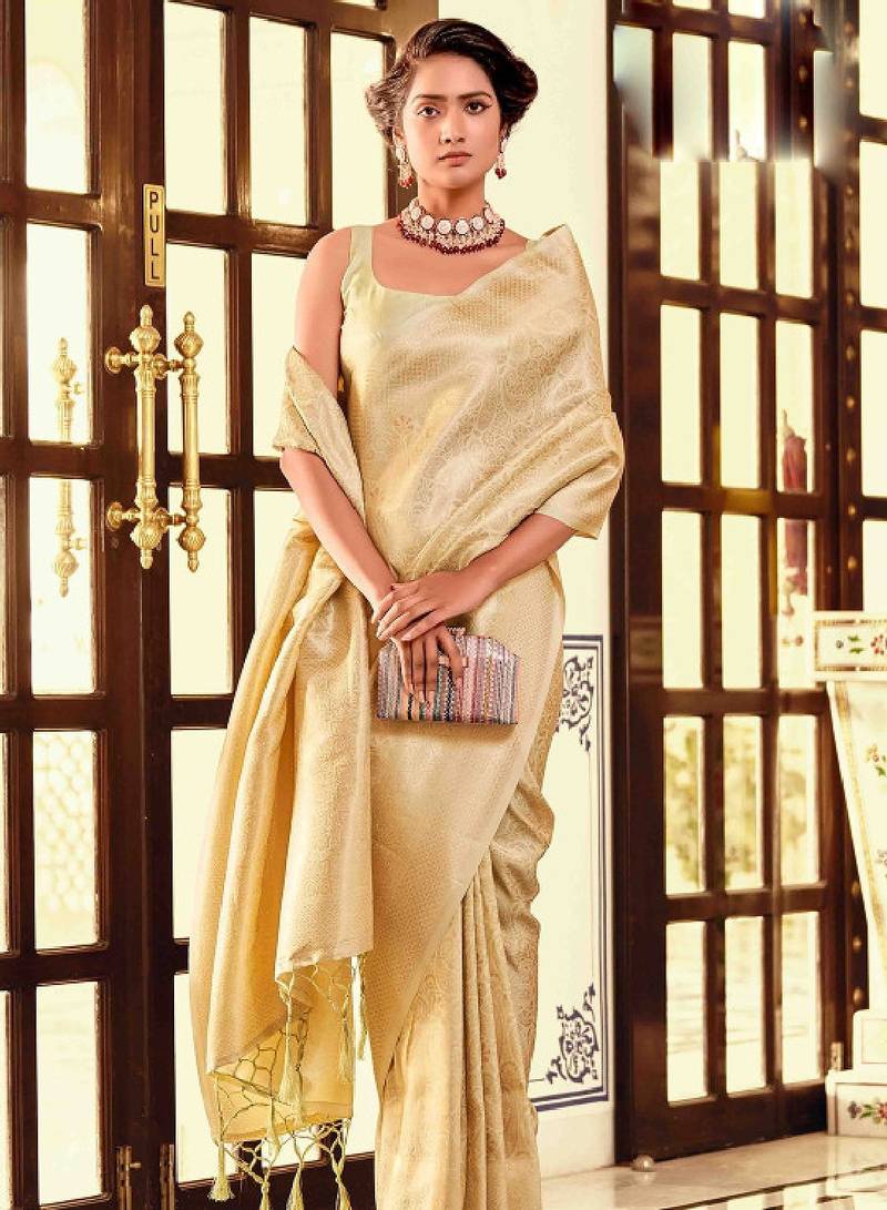 Woven design zari kanjeevaram saree