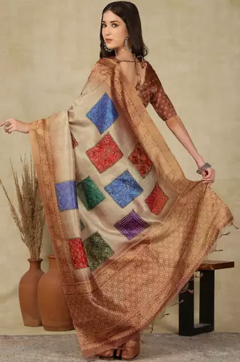 Ethnic motifs kasavu saree