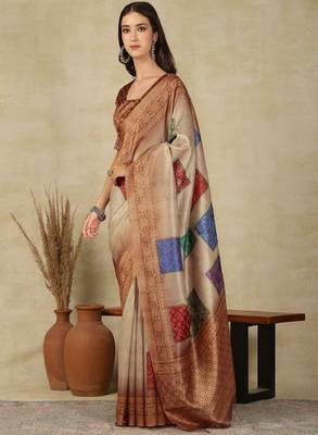 Ethnic motifs kasavu saree 4