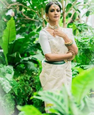 Woven design zari art silk kanjeevaram saree 3