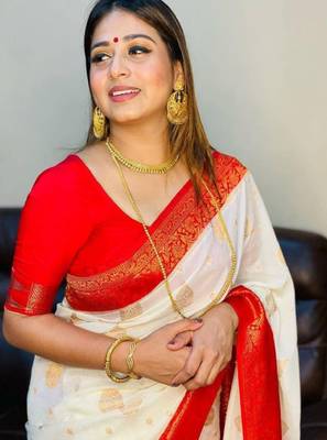 Ethnic motifs woven design zari kanjeevaram saree 4
