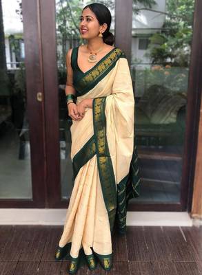 Woven design zari silk blend banarasi saree 1