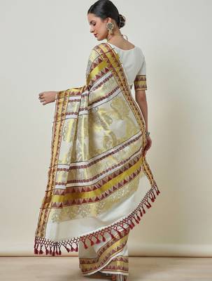 Woven design zari cotton blend kasavu saree 3