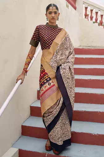 cream warli printed bagh silk blend saree