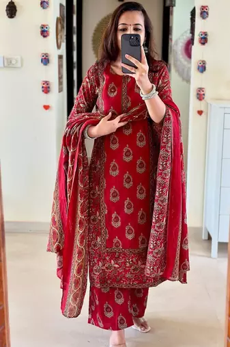 Paisley Floral Print Red Indian Straight Salwar Kameez Kurti Pant Dupatta Set for Women