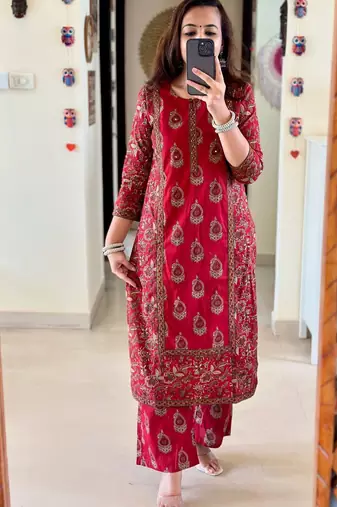 Paisley Floral Print Red Indian Straight Salwar Kameez Kurti Pant Dupatta Set for Women