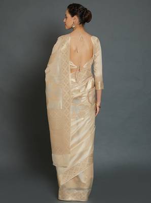 Cream & gold toned floral silk blend banarasi sarees 3