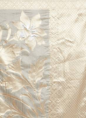 Cream & gold toned floral silk blend banarasi sarees 4