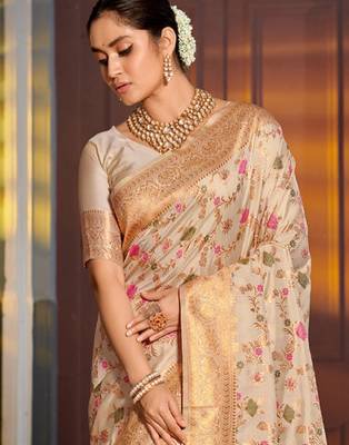 Cream coloured & pink floral zari silk banarasi saree 2