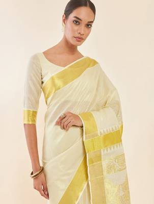 Off white paisley woven design zari tissue kasavu saree 4