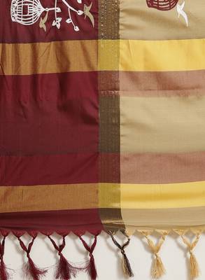 Cream-coloured & burgundy ethnic motifs silk cotton saree 4