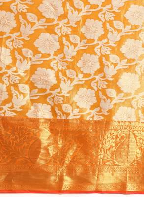 Gold-toned & white floral zari tissue heavy work kanjeevaram saree 3