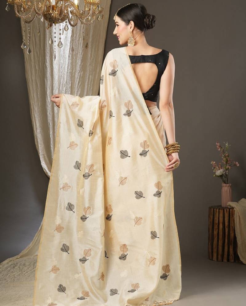 Floral silk blend banarasi saree