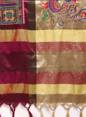 Ethnic motifs embroidered silk cotton banarasi saree 4