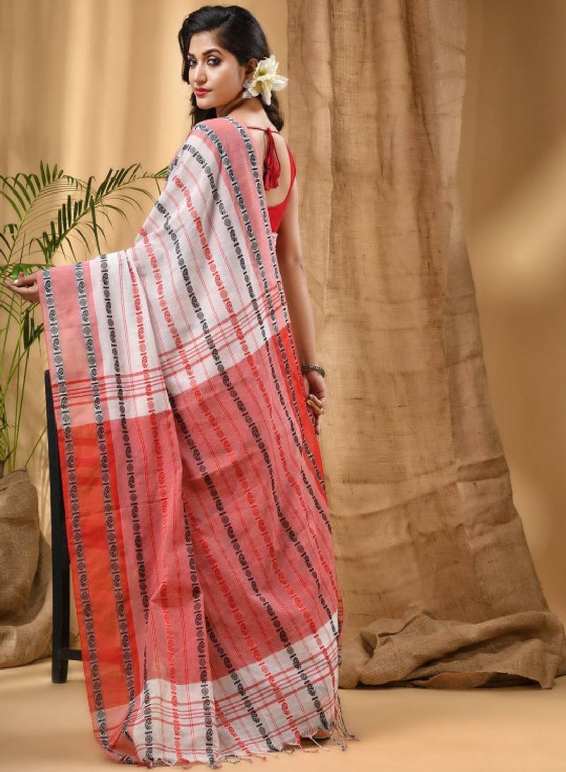 Ethnic motifs woven design pure cotton taant saree