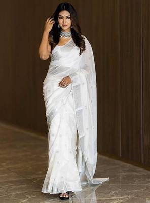 Woven design zari banarasi saree 1