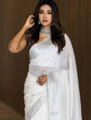 Woven design zari banarasi saree 2