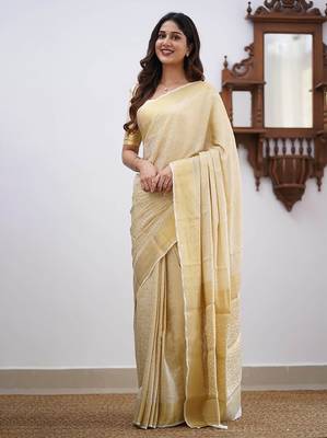 Woven design floral zari banarasi saree 1