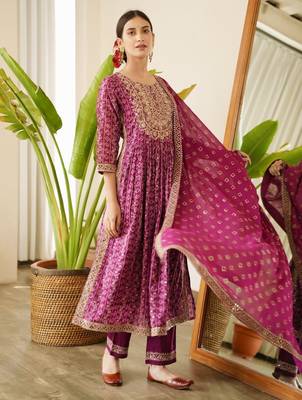 Purple Embroidered Printed Kurti Pant Dupatta 2
